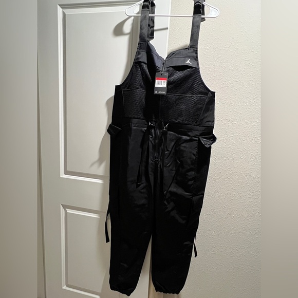 Nike women’s Air Jordan utility flight suit size L - Picture 1 of 4